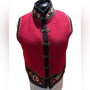 VTG Icelandic Design Wool Clasp Sweater Vest Red Black Embroidered Size Med